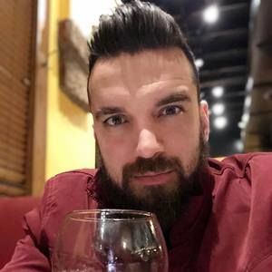 Meet your Posher, Marcus vinicius